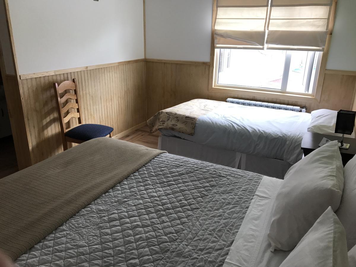 Hostal Andes Patagonicos プエルト・ナタレス エクステリア 写真